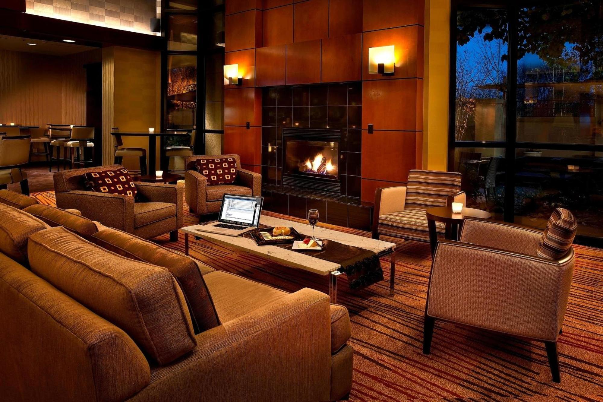 Courtyard Seattle Sea-Tac Area Hotel Tukwila Exterior photo