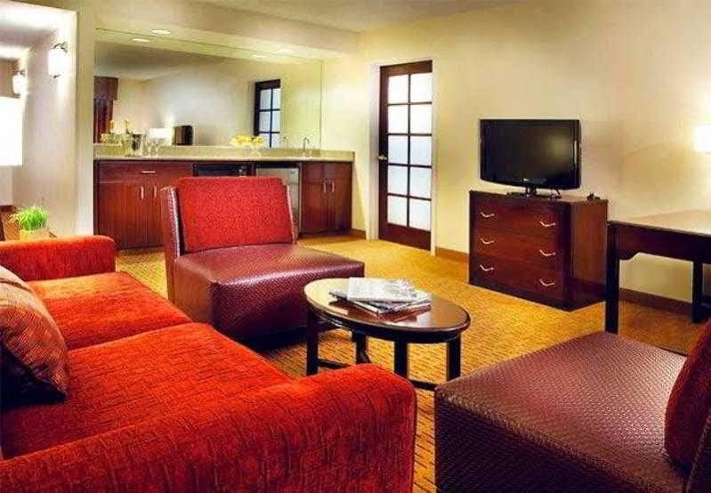 Courtyard Seattle Sea-Tac Area Hotel Tukwila Exterior photo