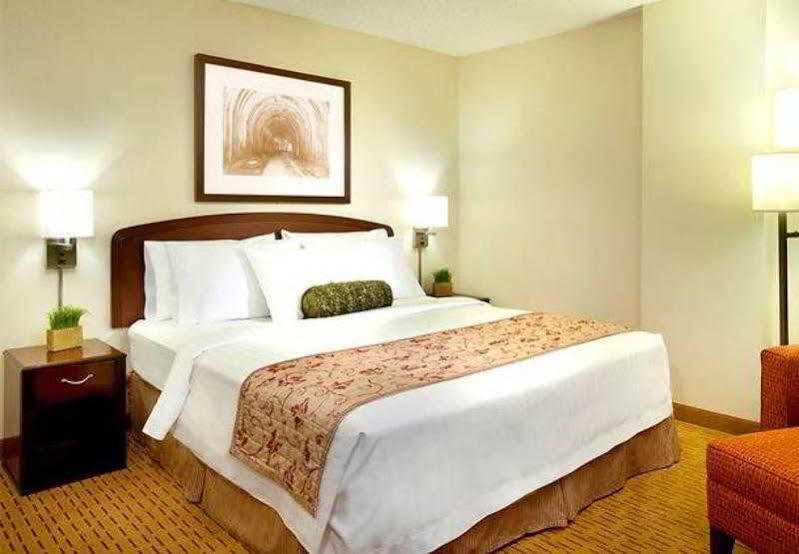Courtyard Seattle Sea-Tac Area Hotel Tukwila Exterior photo